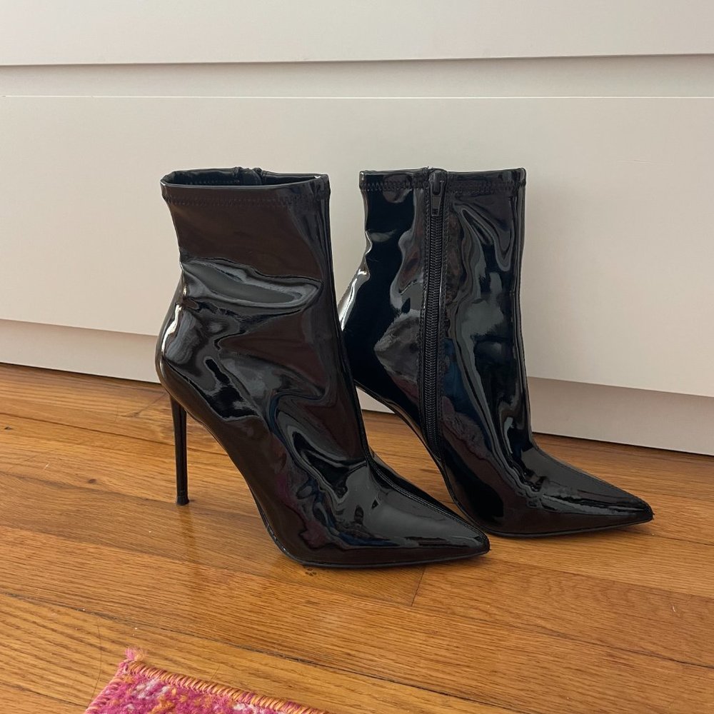 Steve Madden Posse Patent Leather Booties Size 7